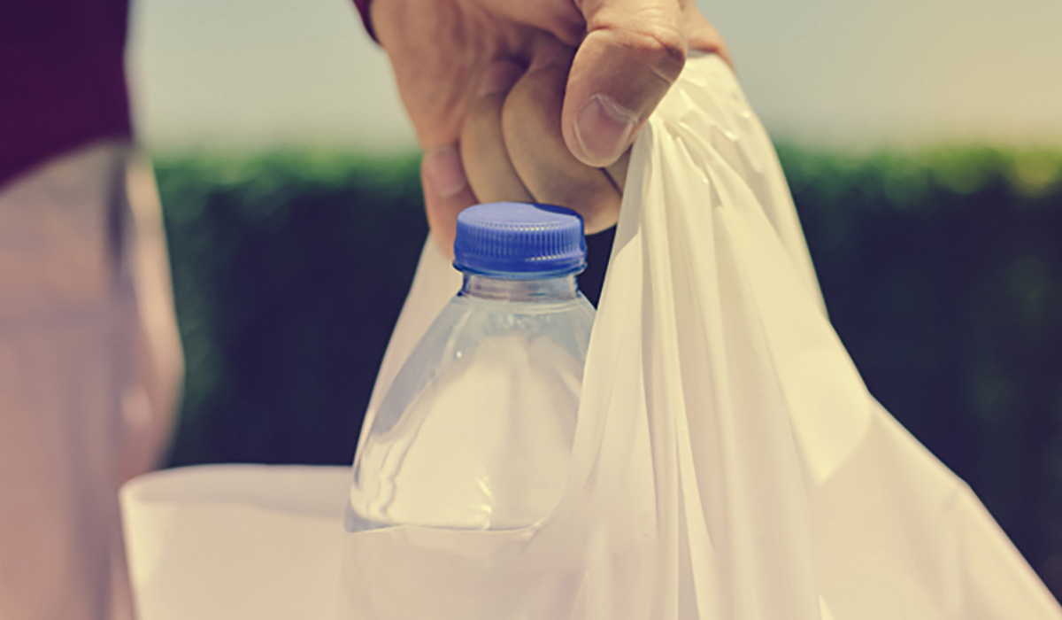 Dubai to introduce charge for single-use plastic bags from July 1